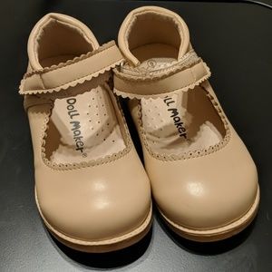 The Doll Maker toddler girls size 9 mary janes